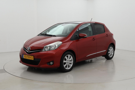 Toyota Yaris 1.3 VVT-i Executive Panoramadak Navigatie