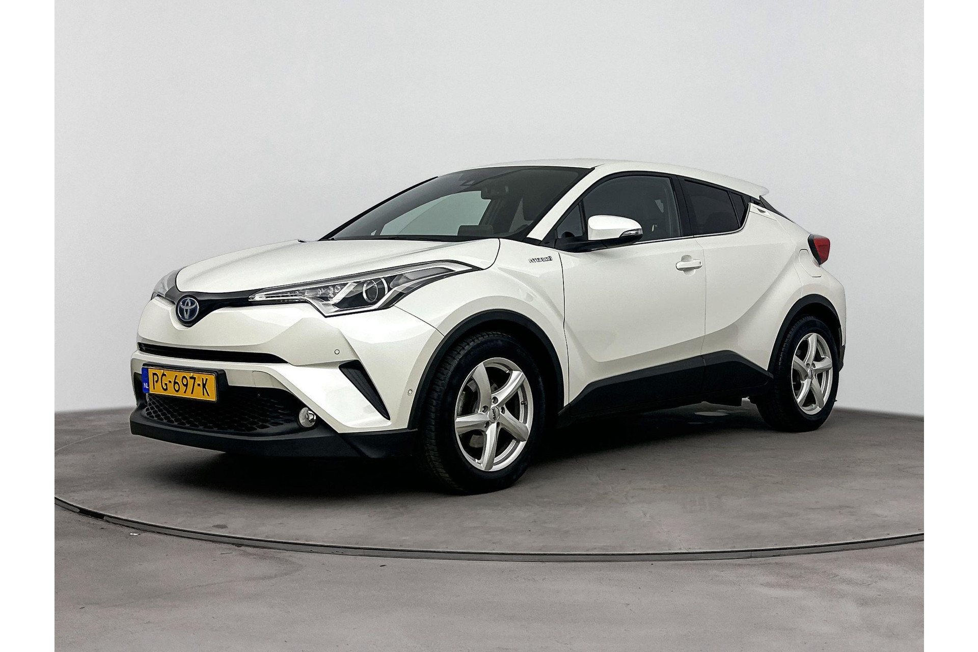 Toyota C-HR 1.8 Hybrid Executive | Trekhaak | Navigatie